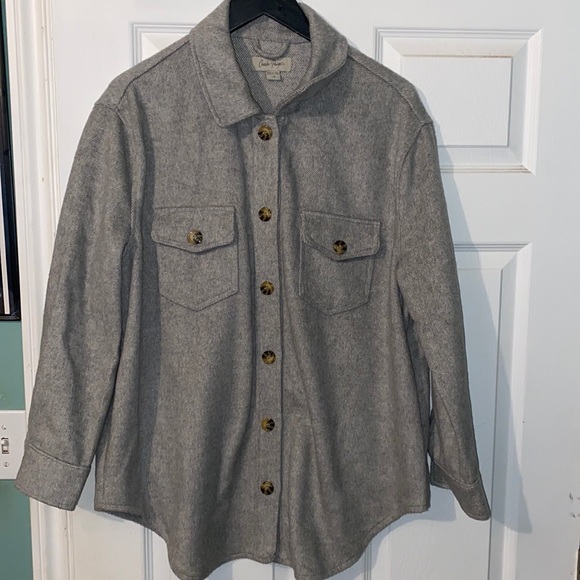 3/$30 Charlie Paige Jacket - Picture 2 of 8